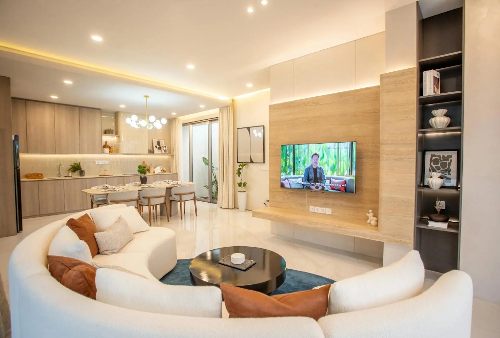 Maison secondaire à Agadir pour MDM, salon rénové et suivi chantier à distance, DARNÉO
